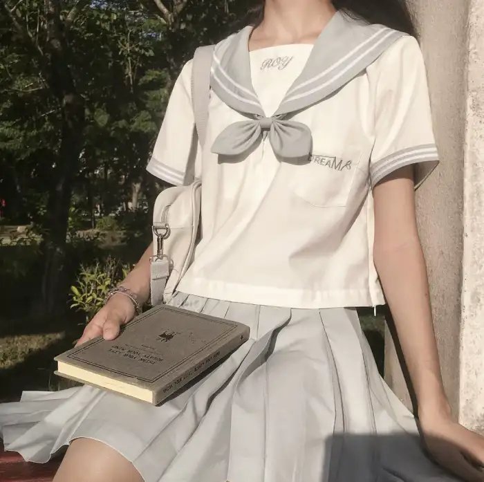 封闭女子监狱